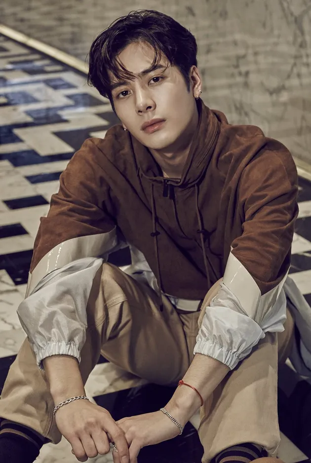 Jackson GOT7 - FENDI