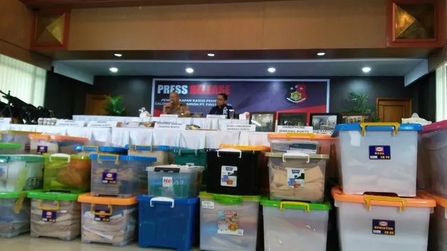 Annisa Hasibuan - Penipuan Jemaah Haji