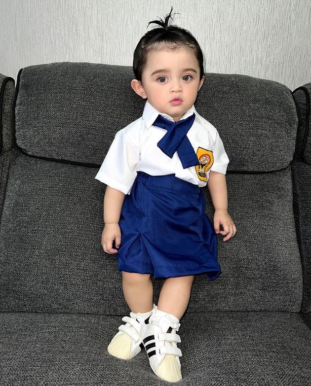 Wearing Junior High School Uniform, Baby Guzel, the Daughter of Ali Syakieb and Margin, Looks Adorable - Making Netizens Fall in Love