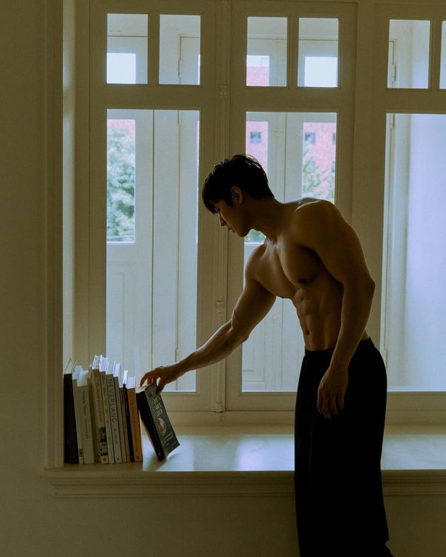 BtoB's Lee Min-Hyuk unveils abs in underwear photo shoot