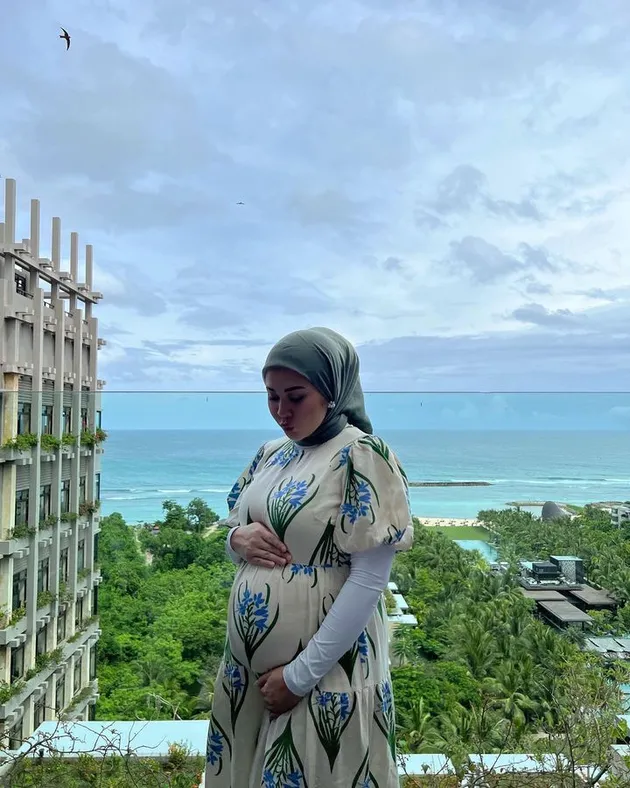 Kesha Ratuliu Hamil Anak Kedua