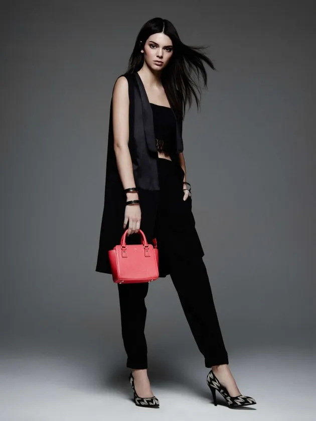 Gaya Seksi Kendall Jenner