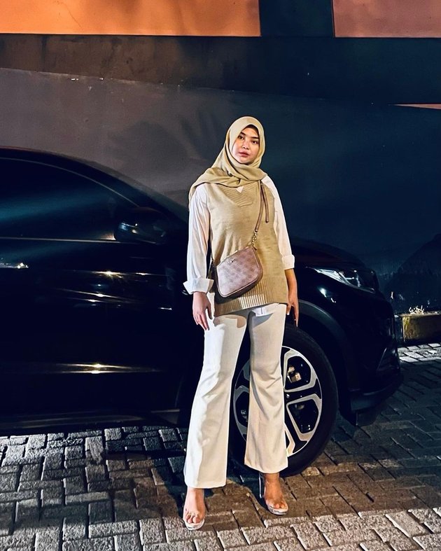 Radiate Positive Aura, Take a Peek at 9 Photos of Rosa Meldianti who Looks More Radiant and Calm After Wearing Hijab - Now Focusing on Business