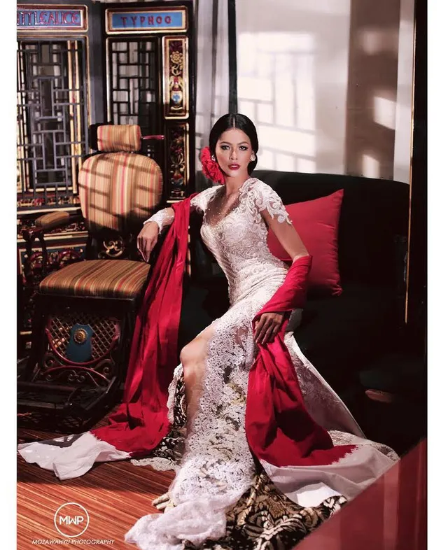 puteri indonesia pakai kebaya merah putih