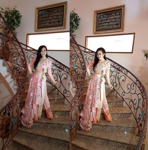 Kaftan Seleb Paling Cantik 