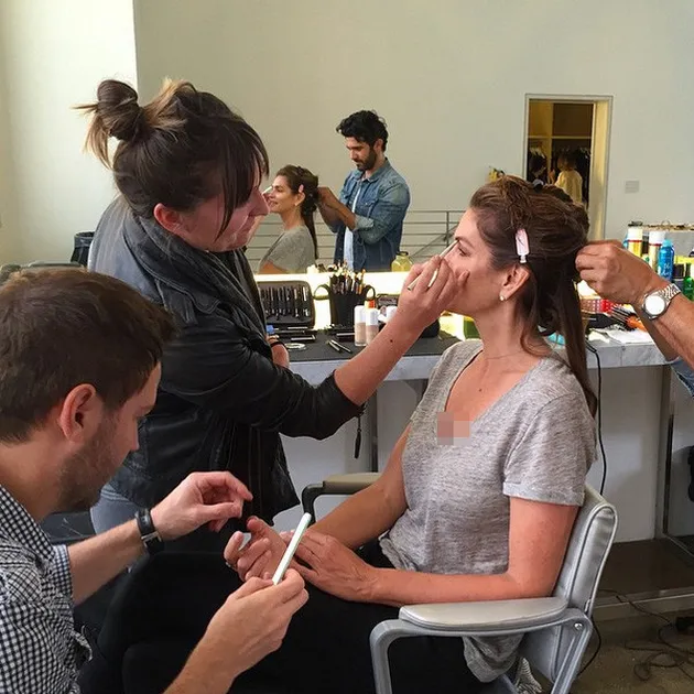 Artis Hollywood di Ruang Make Up
