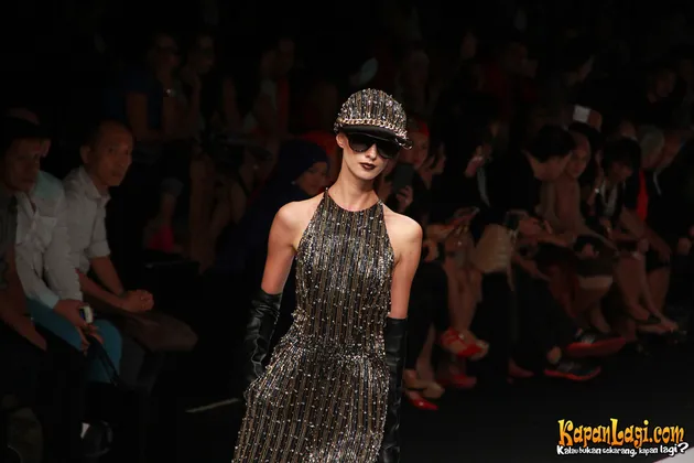 Busana Karya Ivan Gunawan