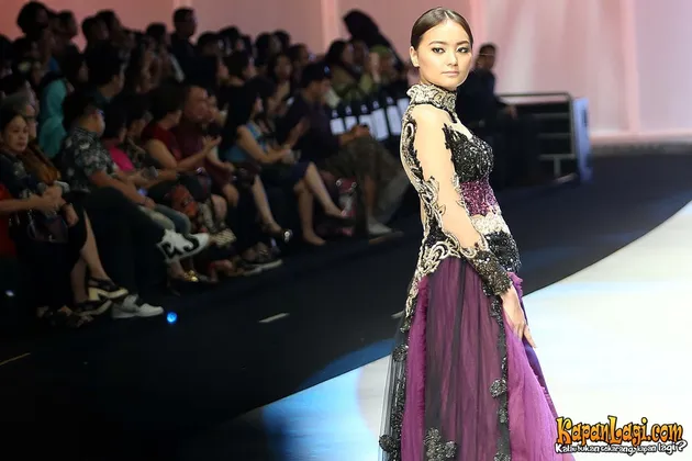 Indonesia Fashion Week 2015