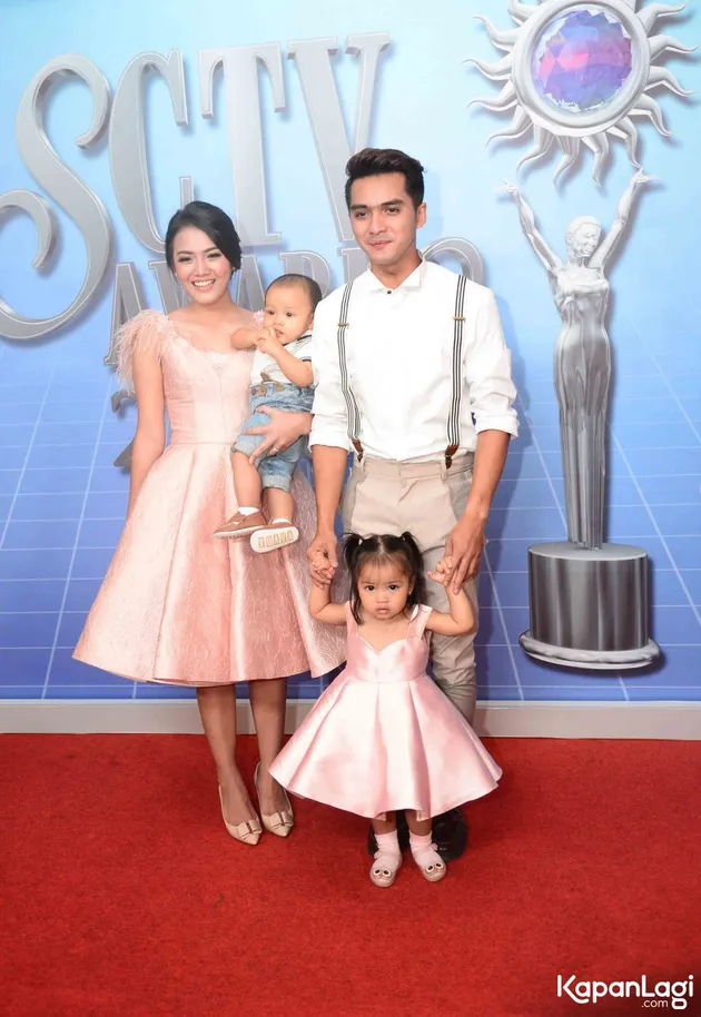 Gaun Mewah SCTV Awards 2016