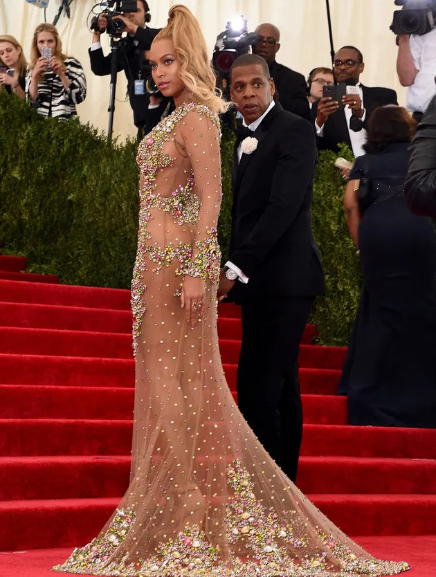 Gaun Spektakuler Met Gala 2015