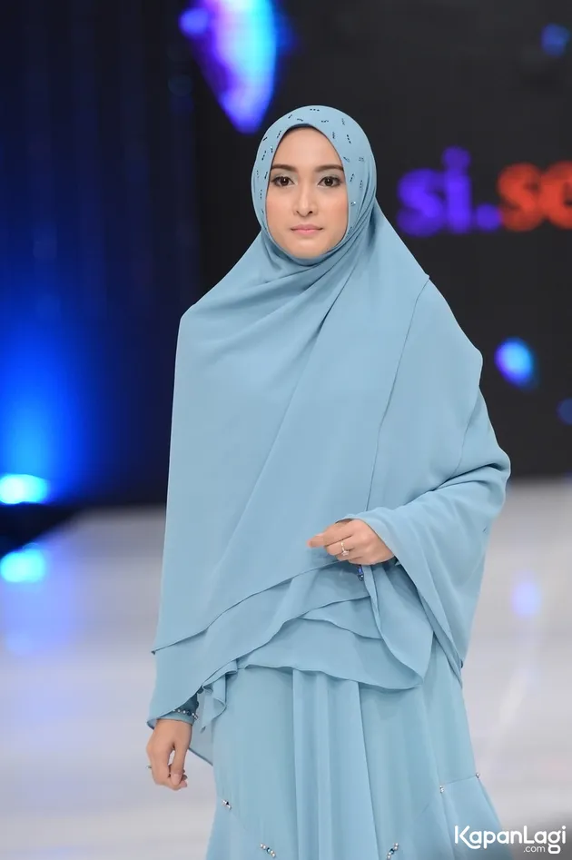 seleb berhijab sayr\'i