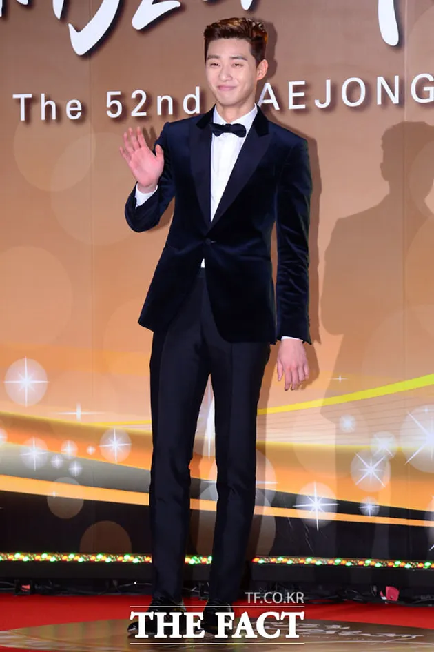 Red Carpet 52nd Grand Bell Awards