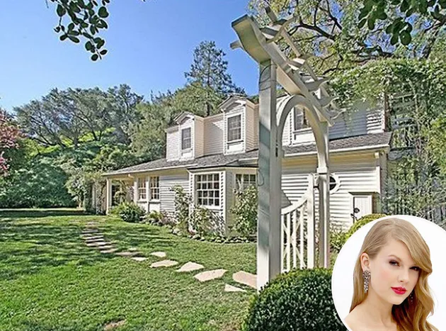 Rumah Artis Hollywood