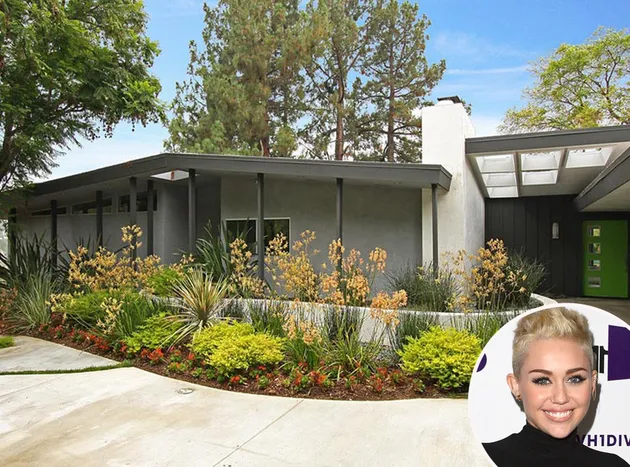 Rumah Artis Hollywood