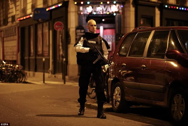 Teror di Paris