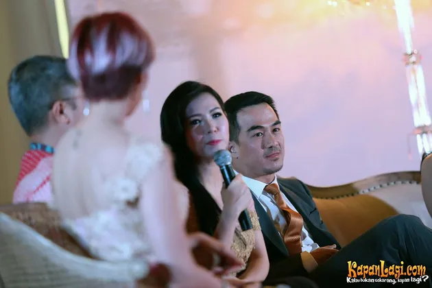 Joe Taslim - Julie Taslim