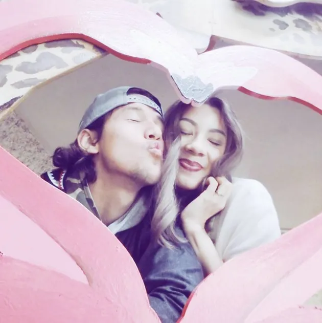 Foto Mesra Irfan Bachdim - Jennifer