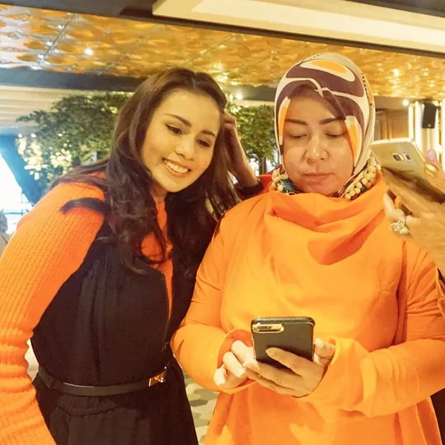 momo geisha, momo geisha menikah
