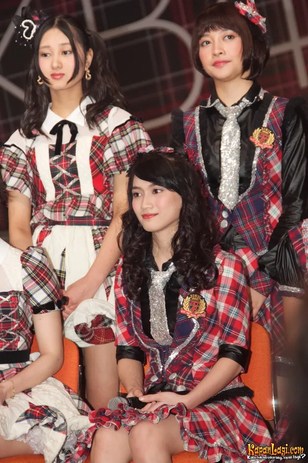 JKT48 - AKB48