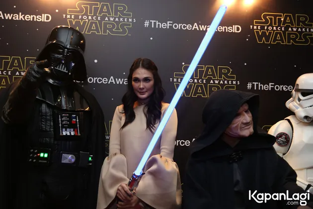Luna Maya Star Wars