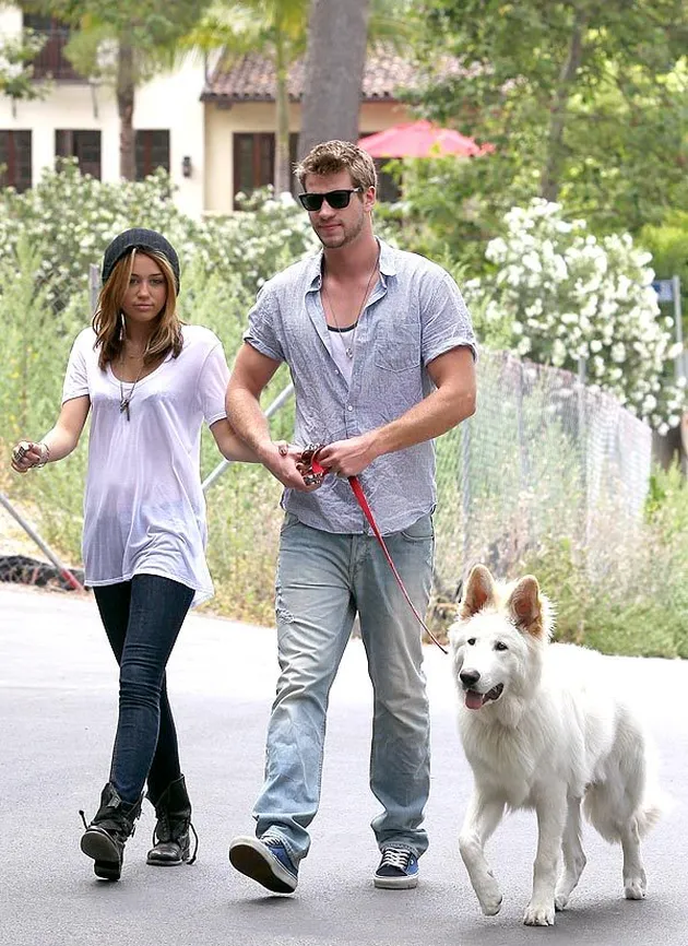 Miley Cyrus - Liam Hemsworth Balikan