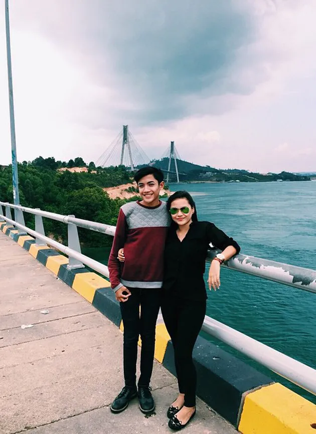 Millendaru dan Aurel