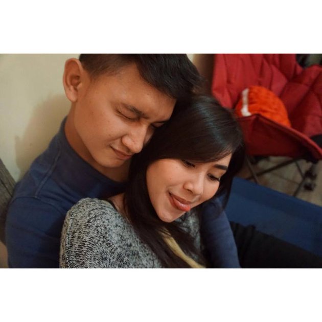 PELUK DEPAN BELAKANG INI FOTO FOTO MESRA ROMANTIS SYAHNAZ PELUK DEPAN BELAKANG INI FOTO FOTO MESRA ROMANTIS SYAHNAZ