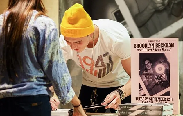 Brooklyn Beckham ramah