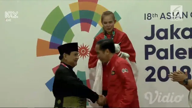 Jokowi &amp; Prabowo Pelukan