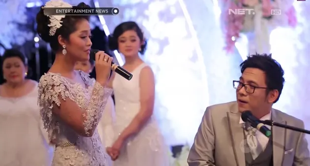 Gracia Indri - David NOAH