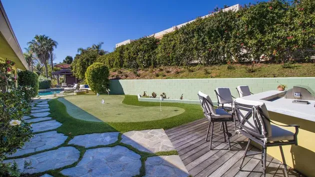 Rumah Baru Robert Downey Jr