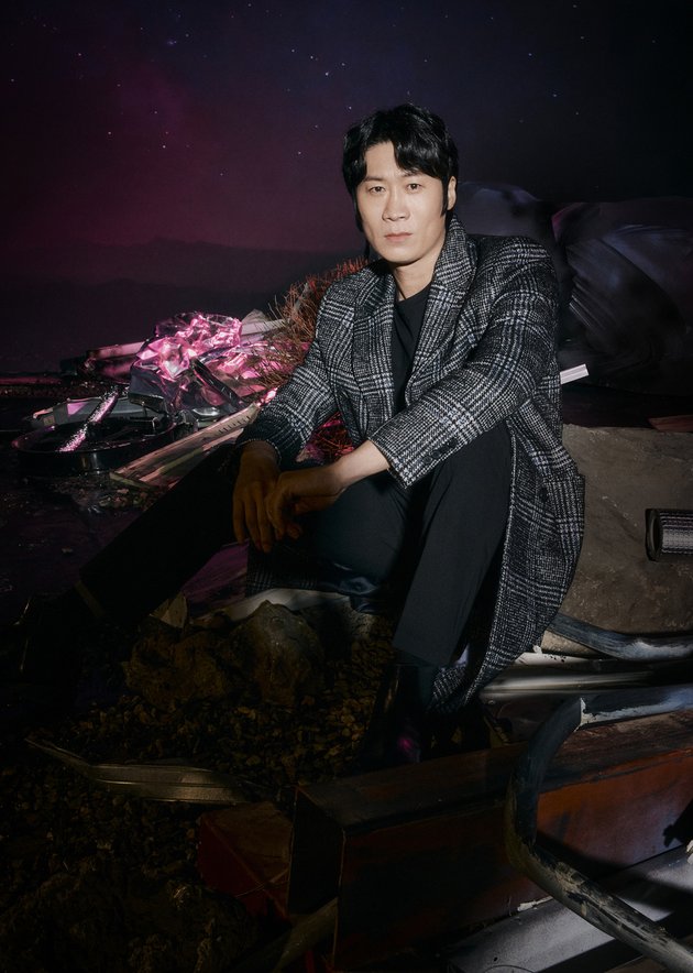Star Photoshoot 'SPACE SWEEPERS', Handsome Song Joong Ki - Perfect Visual Kim Tae Ri