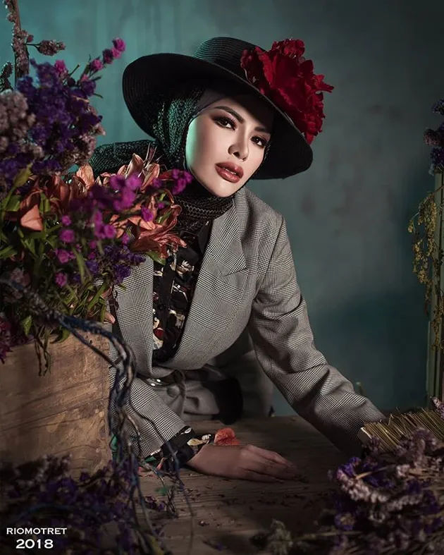 Nikita Mirzani - Rio Motret