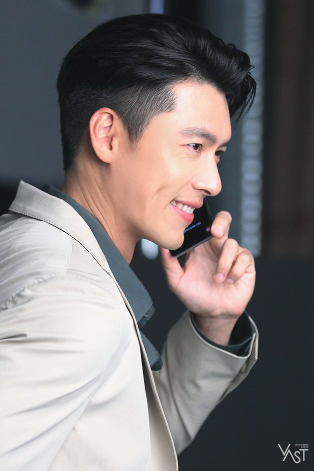 Latest Photoshoot of Hyun Bin Released by Agency, His Sweetness and Handsomeness Make Us Admire God's Creation