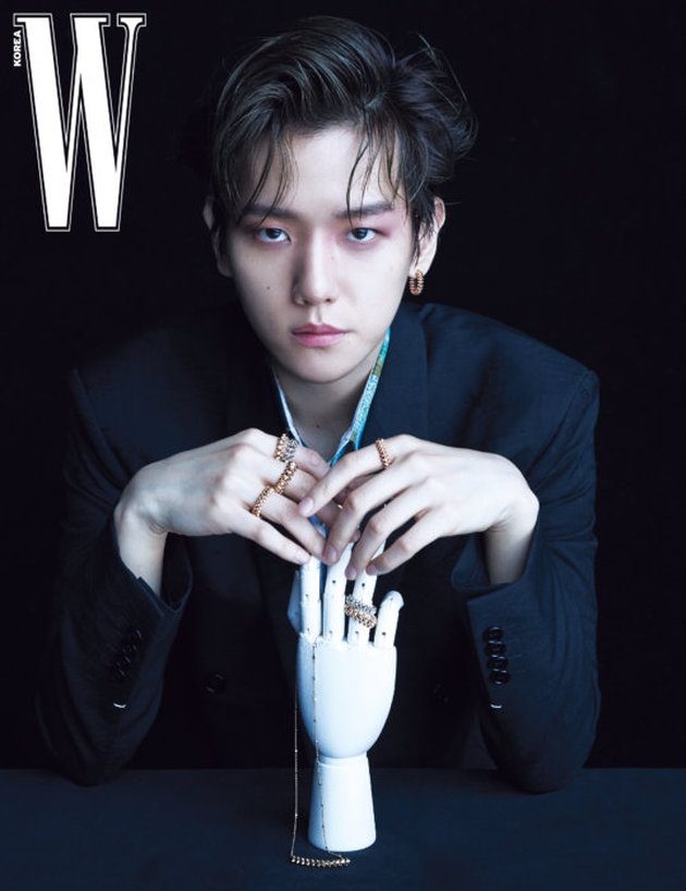 Baekhyun's Latest Photoshoot Shows the Pretty Boy's Charm, Wearing Earrings - Moles Not Covered by Makeup