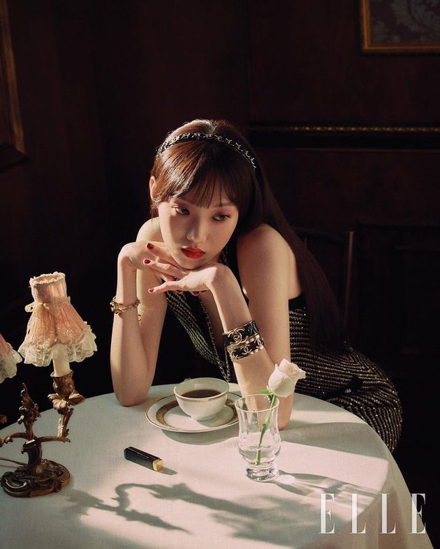 Lee Sung Kyung's Latest Photoshoot with Chanel & Elle Korea, Radiates Vintage Vibes Like an Angel