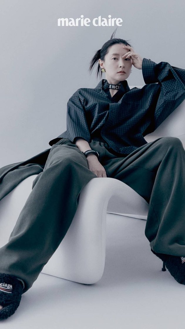 Lee Young Ae's Latest Photoshoot at the Age of 50, Her Style is Not Inferior to Youngsters