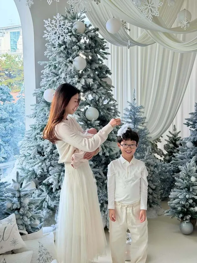 Lee Si Young dan Joon Young