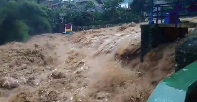 katulampa, bendungan katulampa, bencana alam, bendungan katulampa siaga 1