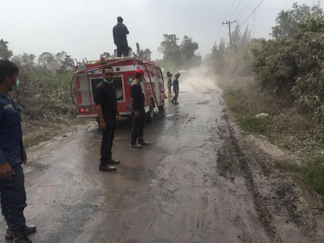gunung sinabung, gunung sinabung meletus, sinabung meletus