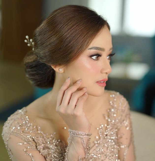 Citra Monica's Appearance as Ifan Seventeen's Prospective Wife During Engagement, Beautiful and Resembling the Late Dylan Sahara