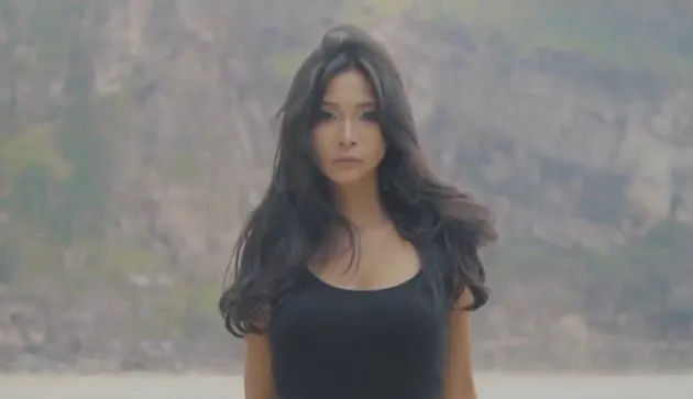 Dita kini mulai menapaki karir solo-nya. Ia ingin mencoba peruntungan tanpa keberadaan sang bunda Maia.