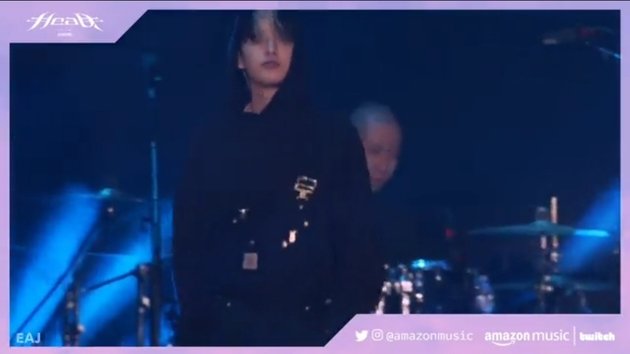 His Appearance at HITC Festival III Was Unforgettable, eaJ Day6 Experienced a Unique Incident on Stage: Underwear Thrown by Fans - eaJ Summoned to the DPR!