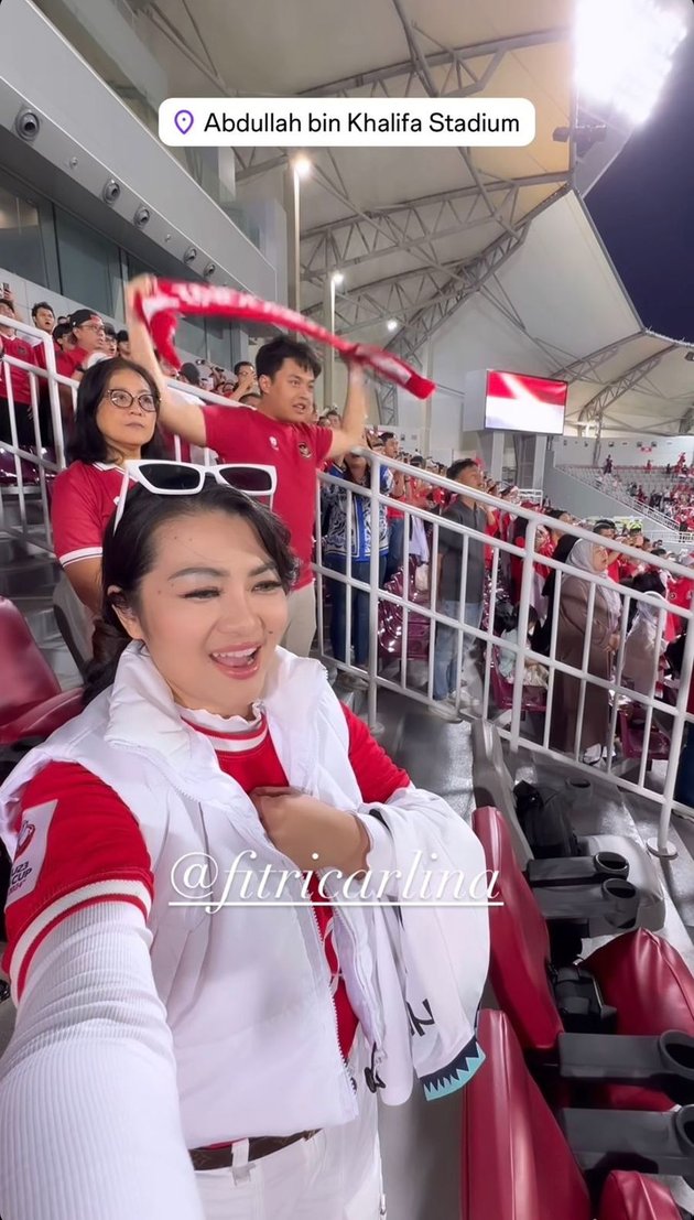 Loyal Supporter, 8 Photos of Fitri Carlina Accompanying the Indonesian National Team Until Watching Live at the Stadium- Never Regretted