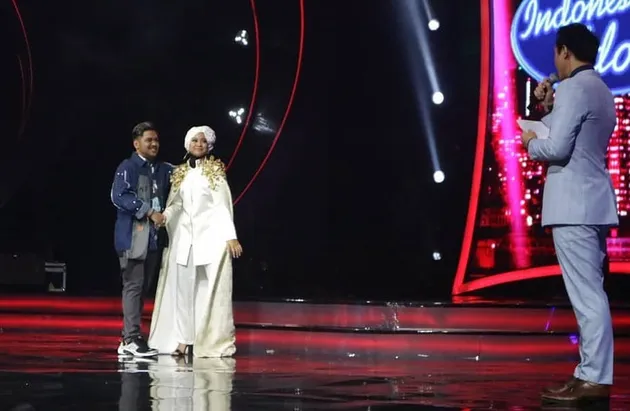 Ketika detik-detik menegangkan. Daniel Mananta akan mengumumkan siapa yang akan tereliminasi.