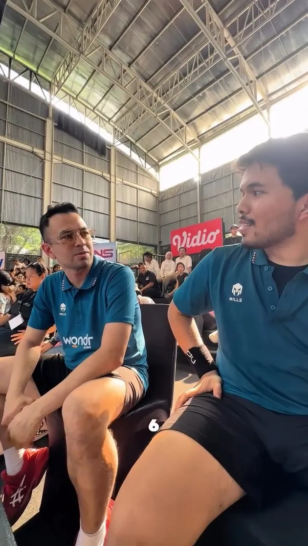 Raffi Ahmad dan Thariq setim padel