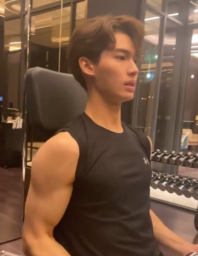 Play Kavin 'F4 THAILAND', Here are 8 Photos of Win Metawin Showing Off His Muscular Body that Disturbs