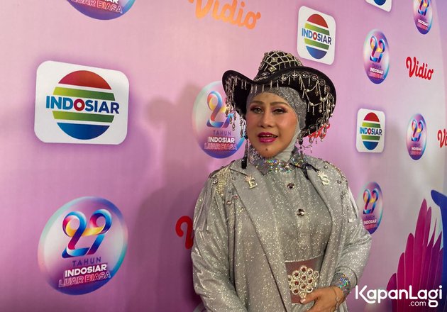 First Appearance Together Celebrating Indosiar's 29th Anniversary, Rossa Mentions Elvy Sukaesih Was Nervous