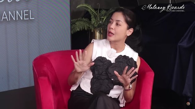 First Appearance on Youtube, Here are 8 Photos of Lulu Tobing Discussing Not Having Children to Reasons for Quitting Smoking