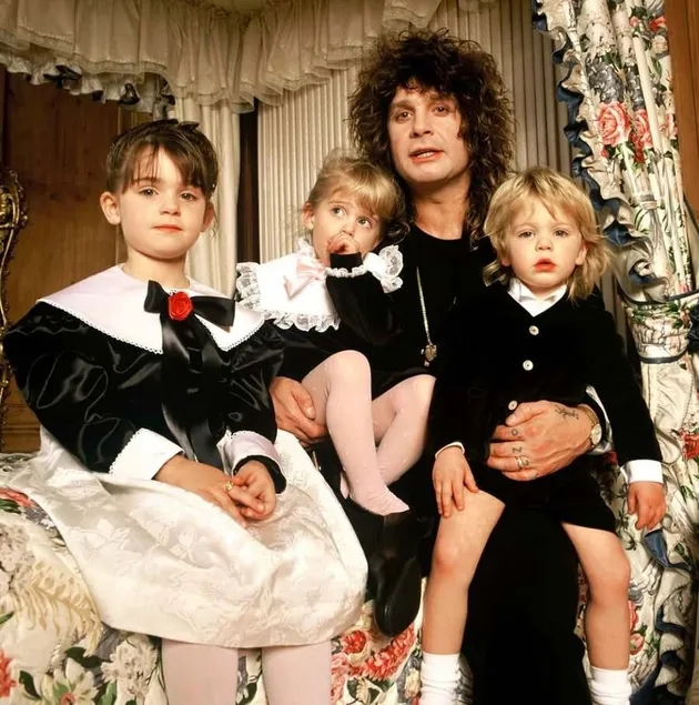 Perjalanan Cinta Ozzy dan Sharon